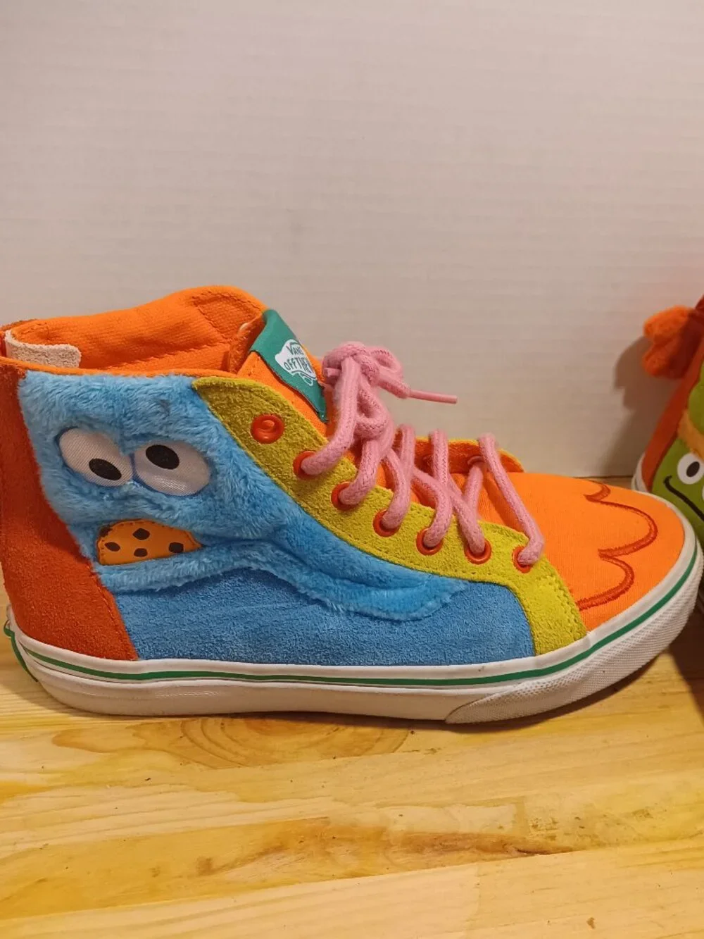 Vans  Off the Walls X Sesame Street Kids Size 3